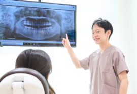 1000例以上の経験豊富な矯正専門医が担当